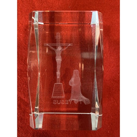 Jesus Cross Mary Laser Etched 3D Crystal Glass Cube Paperweight - Picture 4 of 7